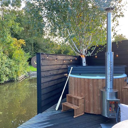 B&B Oan'T Wetter Dokkum Exterior photo