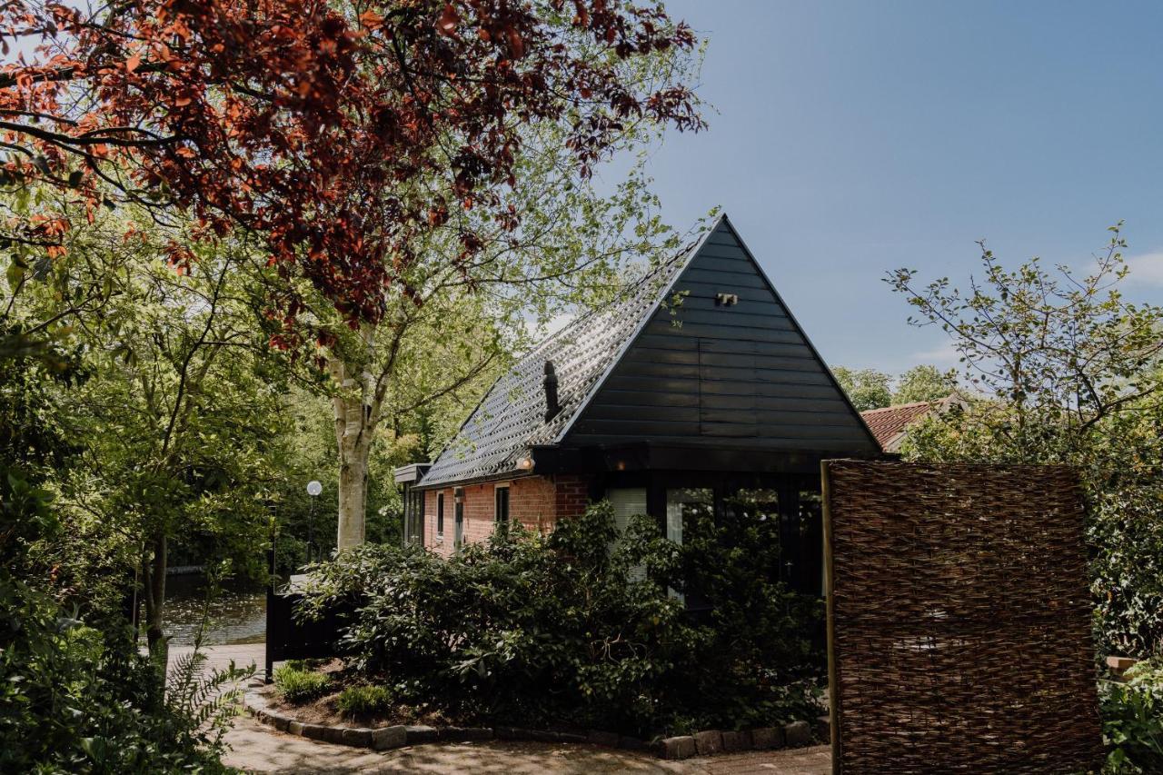 B&B Oan'T Wetter Dokkum Exterior photo